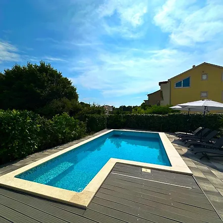 Stella Maris - Private Pool & Steps To Villa *